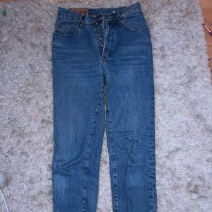 Mom jeans